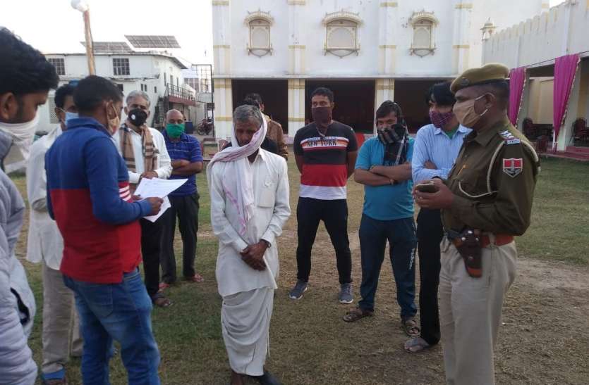 पुलिस ने की विवाह स्थलों की जांच, कोरोना नियमों की पालना के निर्देश पुलिस ने की विवाह स्थलों की जांच, कोरोना नियमों की पालना के निर्देश