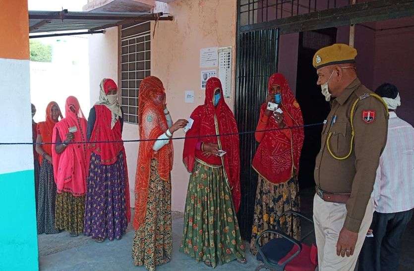 पचायत चुनाव : प्रथम चरण में 56.08प्रतिशत हुआ मतदान पचायत चुनाव : प्रथम चरण में 56.08प्रतिशत हुआ मतदान