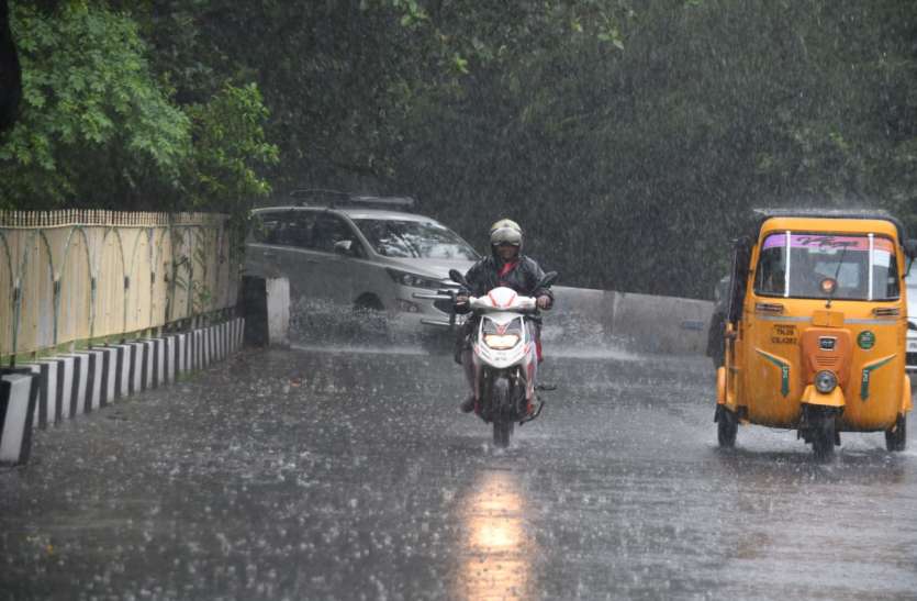 Nivar Cyclone: Chennai, Neighbouring Areas Likely To Get Heavy Ra Nivar Cyclone: चेन्नईवासी रहें तैयार, अगले दो दिन चेन्नई में भारी बारिश की चेतावनी