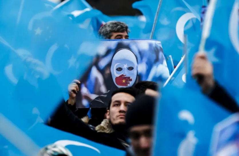 Uyghur Muslims उइगर मुस्लिमों पर China की बर्बरता जारी, सैंकड़ों इमामों को शिनजियांग में बनाया गया बंदी