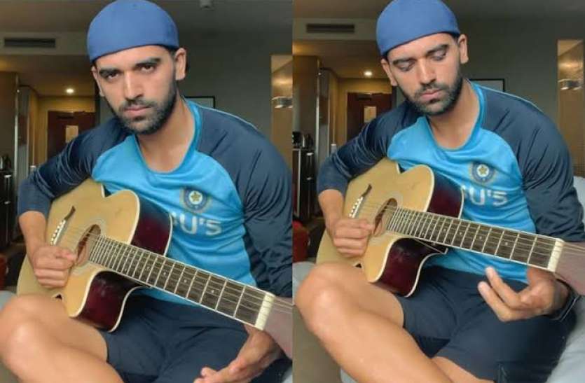 Deepak Chahar Deepak Chahar ने गिटार पर बजाई शाहरुख खान के गाने की धुन, वीडियो वायरल