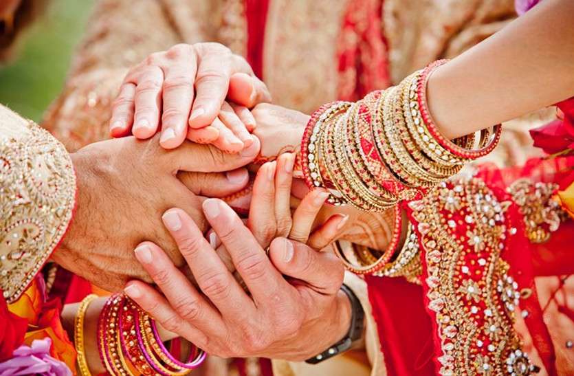 marriage कार्तिक पूर्णिमा, देव दिवाली और चंद्र ग्रहण एक साथ, आज ही हो रही पांच हजार से ज्यादा शादियां