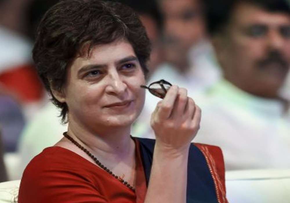 कांग्रेस नेता अहमद पटेल के निधन से यूपी सीएम योगी आदित्यनाथ सहित कई पार्टियों के मुखिया दुखी