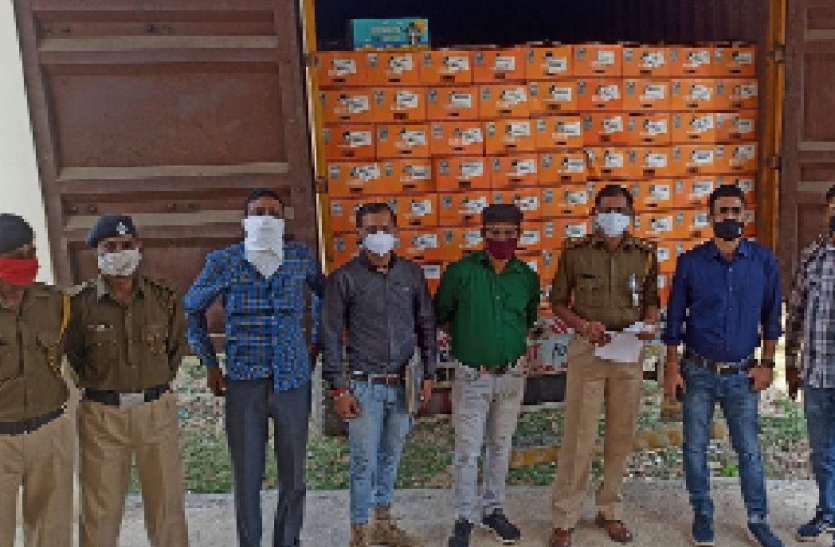 बूंदी में पकड़ी 45 लाख की अवैध शराब, आबकारी विभाग की बड़ी कार्रवाई बूंदी में पकड़ी 45 लाख की अवैध शराब, आबकारी विभाग की बड़ी कार्रवाई
