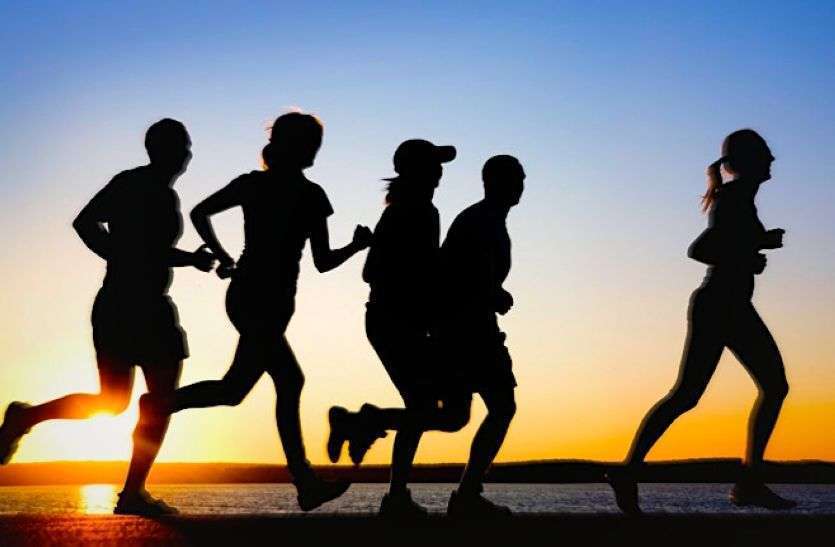 लॉकडॉउन में हुए मोटे, अब फिट रखने शुरू किया फिटनेस का डोज आधा घंटा रोज लॉकडॉउन में हुए मोटे, अब फिट रखने शुरू किया फिटनेस का डोज आधा घंटा रोज