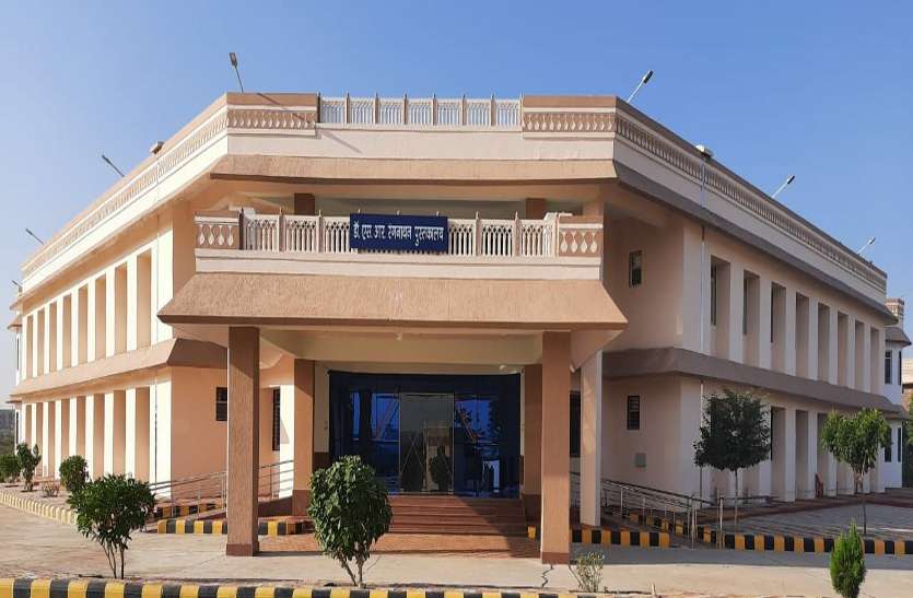 कोटा विवि : वाईफाई युक्त ई-पुस्तकालय व द्वितीय अकादमिक भवन का लोकार्पण कोटा विवि : वाईफाई युक्त ई-पुस्तकालय व द्वितीय अकादमिक भवन का लोकार्पण