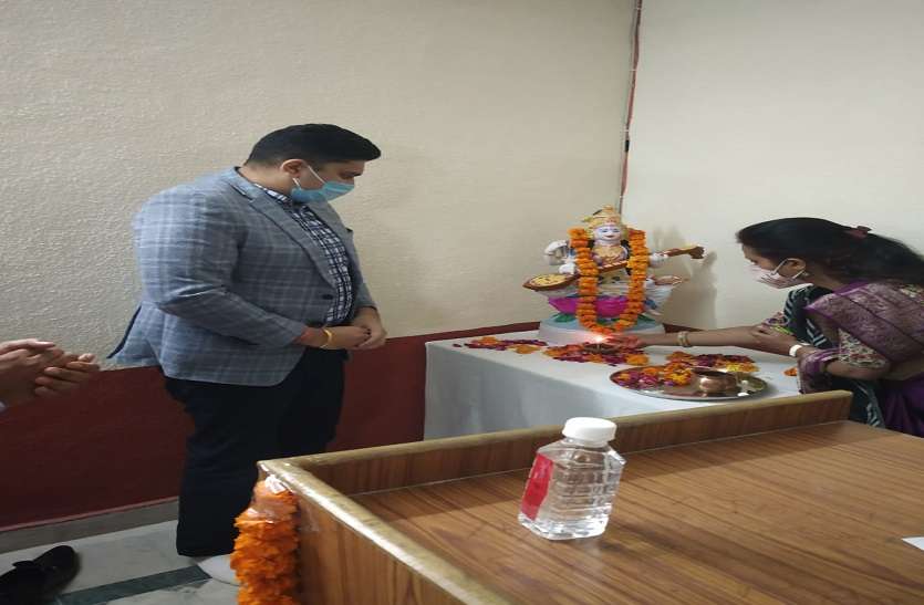 एक्सपर्ट ने काउंसलिंग में दिए प्री.एडमिशन टिप्स एक्सपर्ट ने काउंसलिंग में दिए प्री.एडमिशन टिप्स