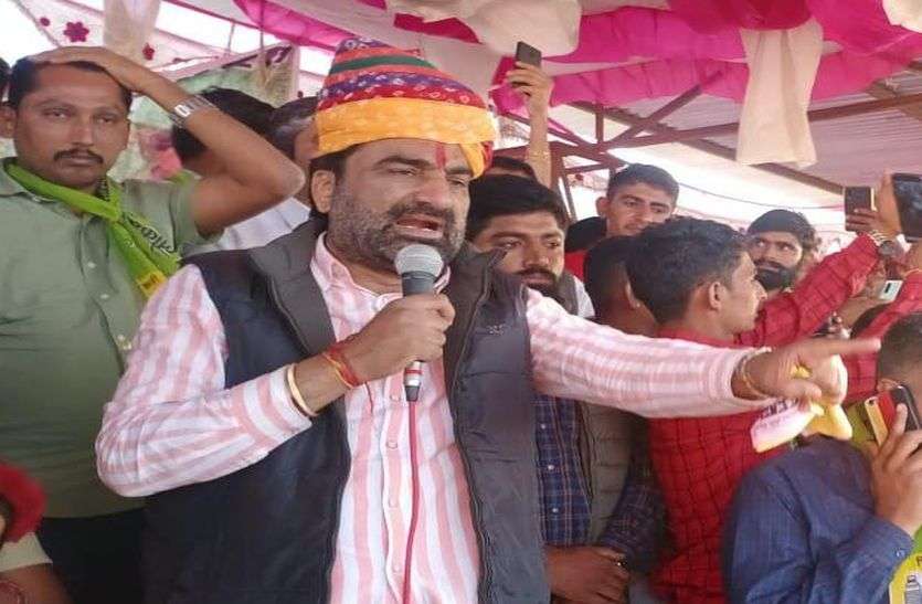 file photo नागौर सांसद हनुमान बेनीवाल 28 नवम्बर को बाड़मेर में, एक दिन में करेंगे 9 स्थानों पर सभाएं