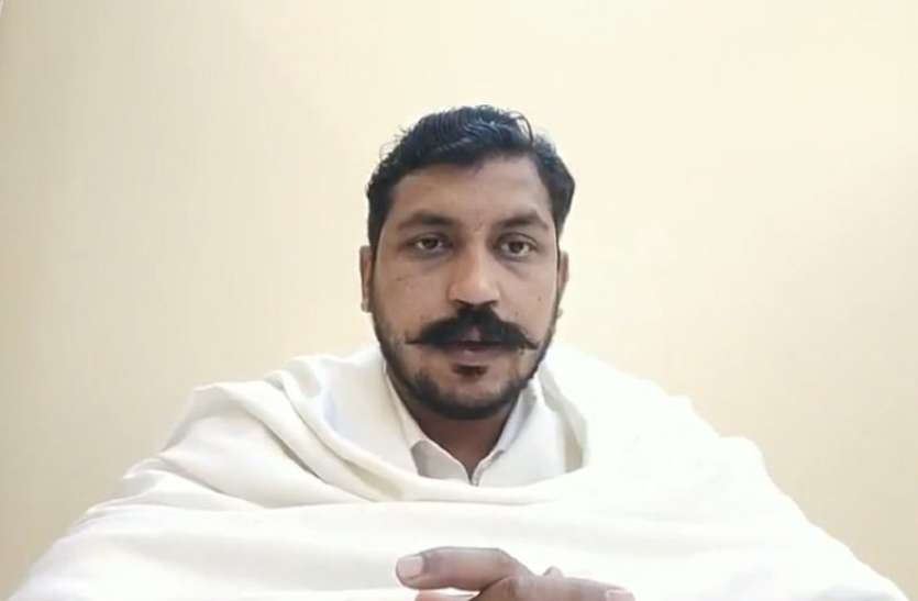 chandra_chakher.jpg किसानाें के साथ खड़ी हुई भीम आर्मी, चंद्रशेखर ने कहा दिल्ली जा रहे किसानाें की मदद करें युवा