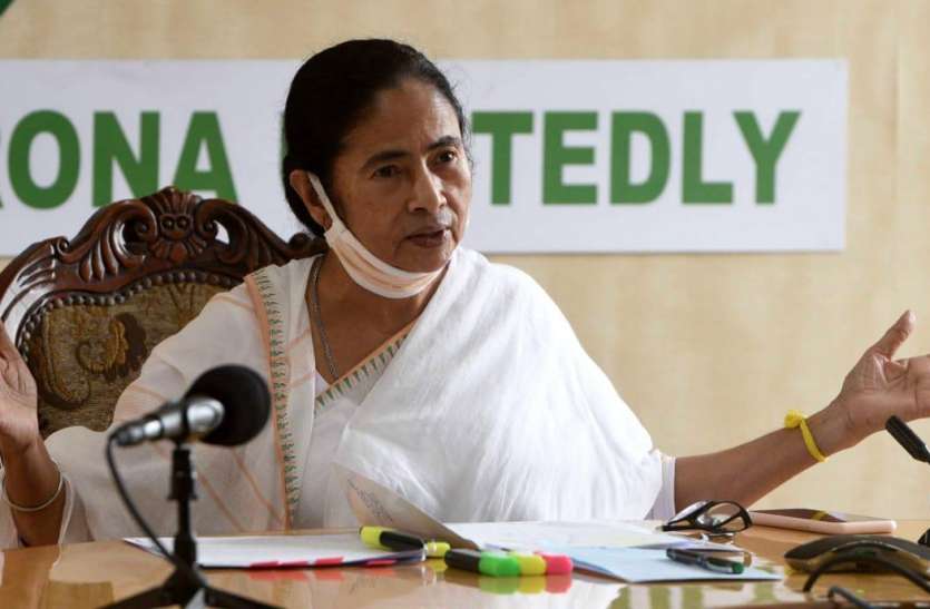 ममता ने की नेताजी के जन्मदिन पर सरकारी समिति की घोषणा ममता ने की नेताजी के जन्मदिन पर सरकारी समिति की घोषणा