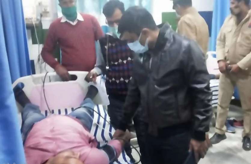 पुलिस के लिए सिरदर्द बना एक लाख का इनामी बदमाश मुठभेड़ में मारा गया, 34 मुकदमों का था आरोपी पुलिस के लिए सिरदर्द बना एक लाख का इनामी बदमाश मुठभेड़ में मारा गया, 34 मुकदमों का था आरोपी