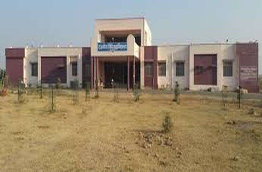 NAAC grading Big Issue: किसी को नहीं परवाह, बिना नैक ग्रेडिंग दौड़ रहे तीन कॉलेज