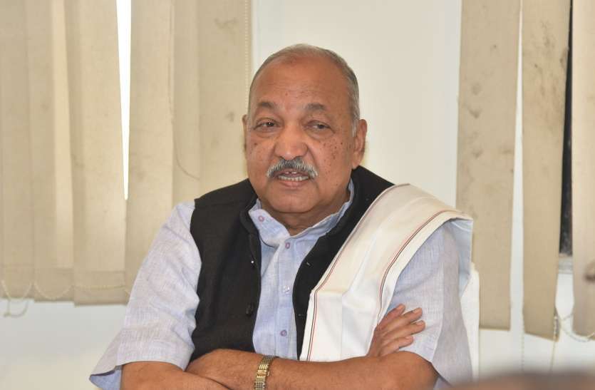 ravindra_choubey_1_4487878_835x547-m_4507525_835x547-m.jpg कृषि मंत्री चौबे बोले - भ्रष्टाचार करने नहीं, बल्कि किसानों के लिए कर्ज ले रही सरकार