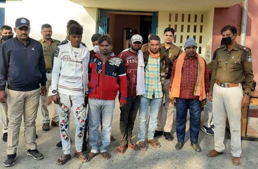 Singrauli police caught miscreants planning robbery डकैती करने की योजना बना रहे थे कुछ लोग, पहुंच गई पुलिस