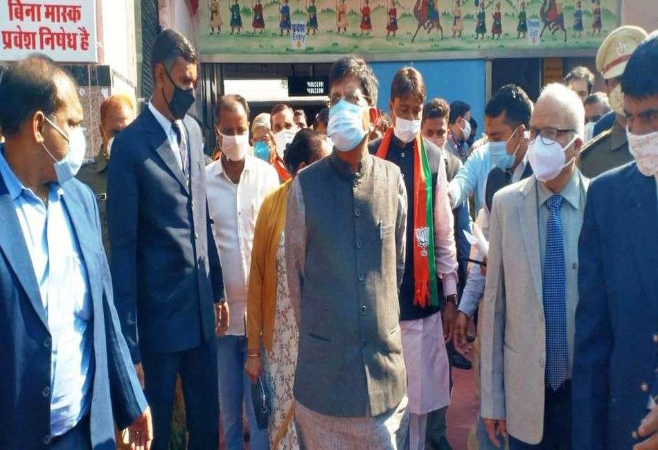 अब बिजली से दौड़ेंगी ट्रेनें, रेलमंत्री ने दी सौगात