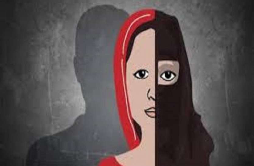 नए अध्यादेश पर अमल शुरू, यूपी के बरेली में दर्ज हुआ लव जिहाद का पहला केस, पुलिस के सामने आ रही यह परेशानी नए अध्यादेश पर अमल शुरू, यूपी के बरेली में दर्ज हुआ लव जिहाद का पहला केस, पुलिस के सामने आ रही यह परेशानी
