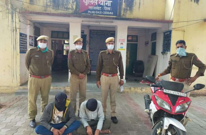युवक का अपहरण, पांच लाख रुपए की मांगी फिरौती युवक का अपहरण, पांच लाख रुपए की मांगी फिरौती