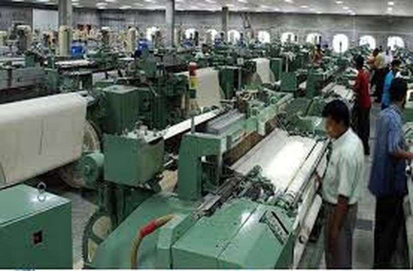 Textile industry holding speed if school opens in bhilwara स्कूल खुले तो टेक्सटाइल उद्योग पकड़े गति
