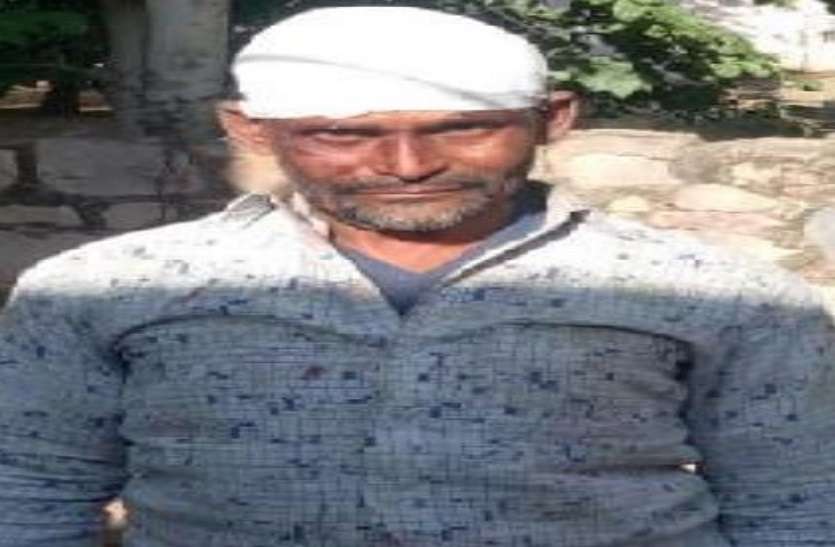तीन जिंदा कारतूस सहित आरोपी गिरफ्तार तीन जिंदा कारतूस सहित आरोपी गिरफ्तार