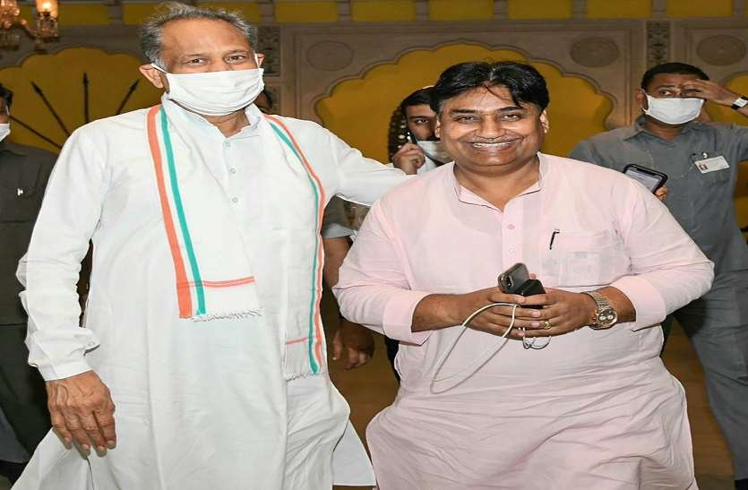 jaipur पेगासस जासूसी कांड को लेकर कांग्रेस का सिविल लाइन फाटक पर आज धरना