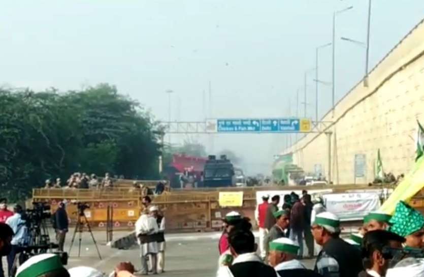 photo6210810872713030208.jpg दिल्ली कूच के लिए चौथे दिन भी बॉर्डर पर जमे हुए हैं किसान, इस तरह हो रहा खाने-पीने का इंतजाम