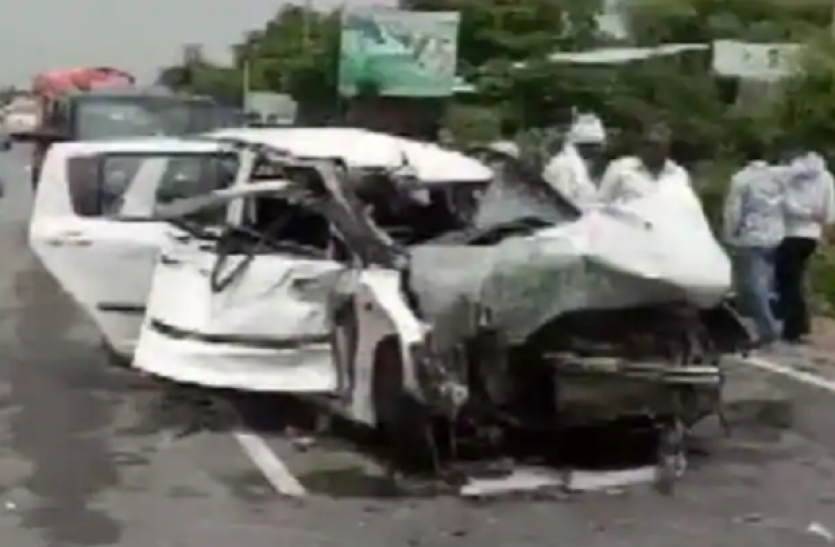 car accident Telangana : रंगारेड्डी कार दुर्घटना में एक ही परिवार के 6 सदस्यों की मौत, 5 घायल
