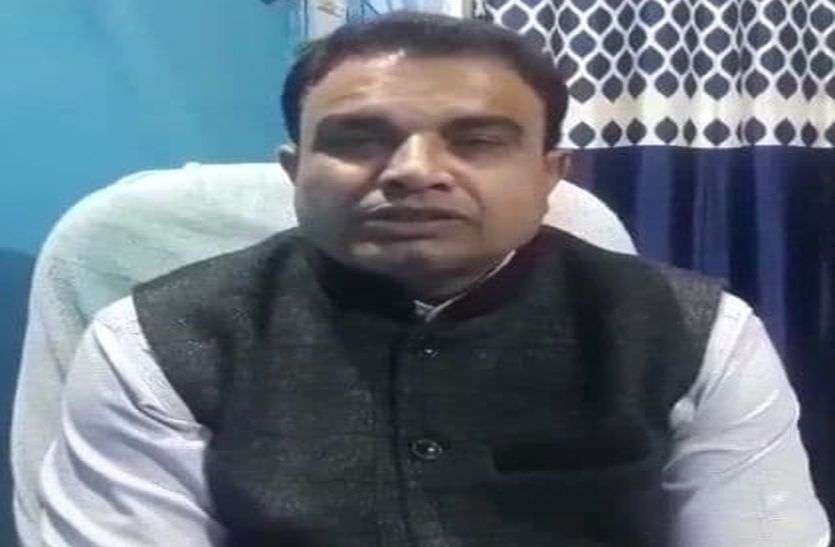 I go and work among the public, then I get votes -Malinga जनता के बीच जाता हूं और काम करता हूं, तब मिलते हैं वोट-मलिंगा