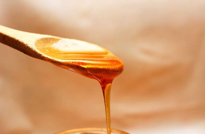 honey.jpg Health News: एंटीबायोटिक तत्वों से भरपूर होता है शहद, जानिए किन बीमारियों में है बेहद फायदेमंद