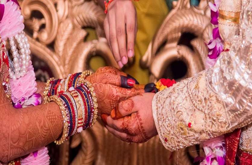 अगले साल शादी के लिए करना होगा इंतजार, जानें कब है मुहूर्त अगले साल शादी के लिए करना होगा इंतजार, जानें कब है मुहूर्त