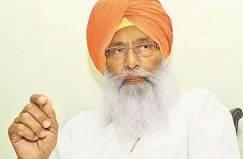 sukhdev.jpg विरोध: प्रकाश सिंह बादल के बाद सुखदेव सिंह ढींडसा भी लौटाएंगे पद्म विभूषण सम्मान