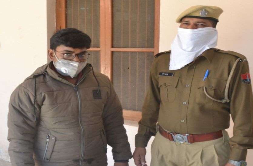 'मुन्नाभाई' की परीक्षा देने वाला जालसाज गिरफ्तार 'मुन्नाभाई' की परीक्षा देने वाला जालसाज गिरफ्तार