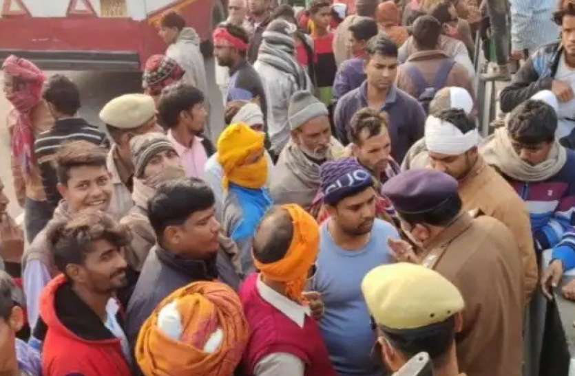 bagpat.jpg यूपी के बागपत में रोडवेज बस ने मजदूर को कुचला, गुस्साए लोगों ने तोड़फोड़ करते हुए हाईवे किया जाम