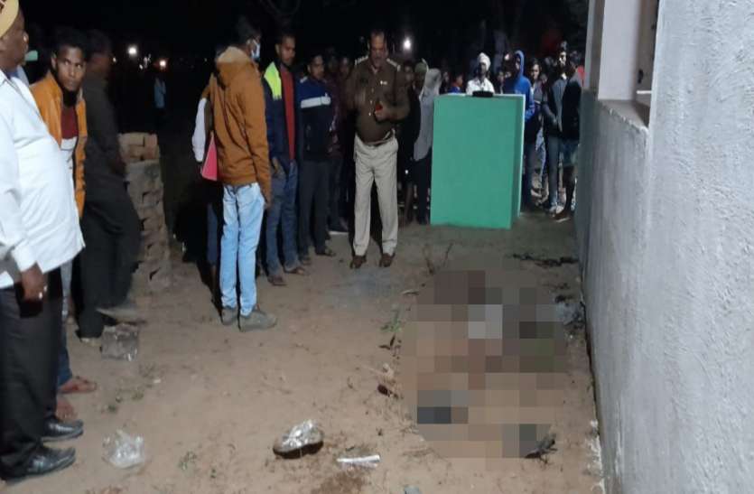 जिस चूल्हे में मुर्गा बनाकर पार्टी की, उसी चूल्हें में दोस्त को जलाकर मार डाला जिस चूल्हे में मुर्गा बनाकर पार्टी की, उसी में दोस्तों ने युवक को जिन्दा जलाकर मार डाला