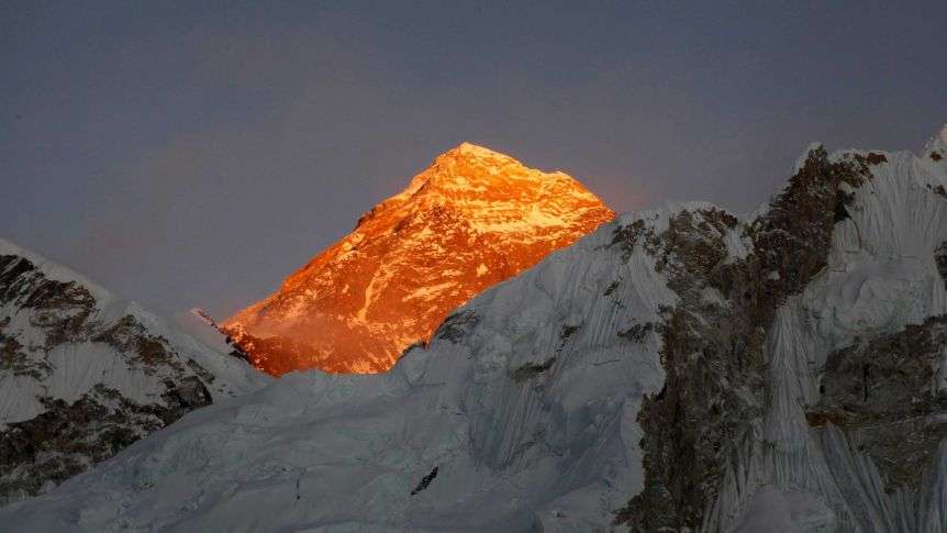 everest.jpg