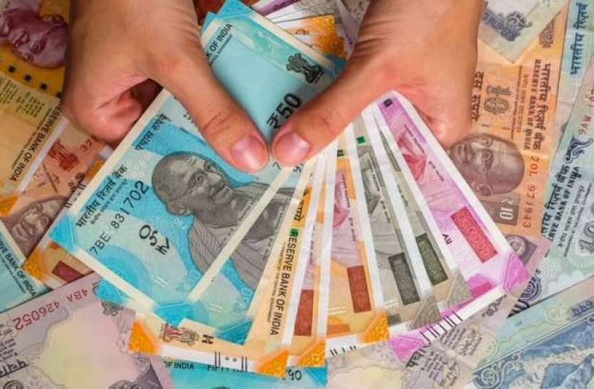 Govt depositing Rs 60,000 in bank accounts under ‘Mahila Shakti Yojana मोदी सरकार सभी महिलाओं को देगी 60000 रुपये? जानें सच्चाई