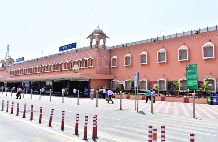 कोरोना काल में आईआरसीटीसी बनेगा कोरोना काल में आईआरसीटीसी बनेगा