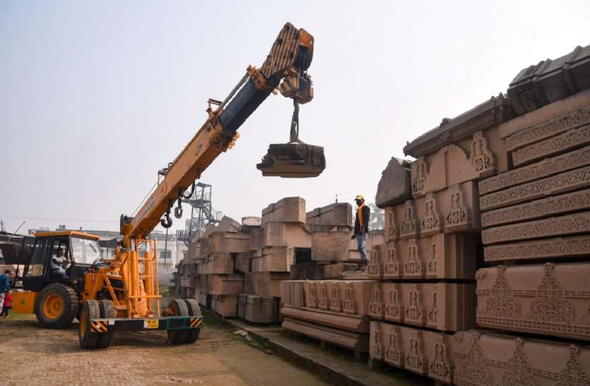 दोबारा बनाई जाएगी राम मंदिर के नींव की डिजाइन, बालू की परत ने खड़ी की नई मुसीबत दोबारा बनाई जाएगी राम मंदिर के नींव की डिजाइन, बालू की परत ने खड़ी की नई मुसीबत