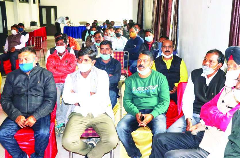 पंचायत मंत्री के सामने पार्षदों ने रखीं समस्याएं, कहा- पीडीएस सिस्टम में हितग्राहियों को हो रही परेशानी, व्यवस्था में सुधार बेहद जरूरी