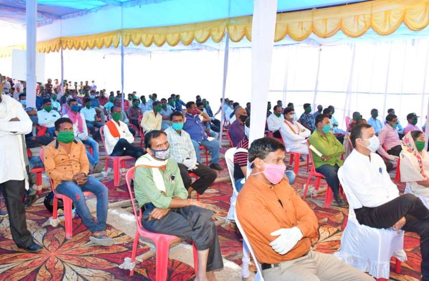 परसवानी चूना पत्थर खदान विस्तार को मिला जन समर्थन परसवानी चूना पत्थर खदान विस्तार को मिला जन समर्थन