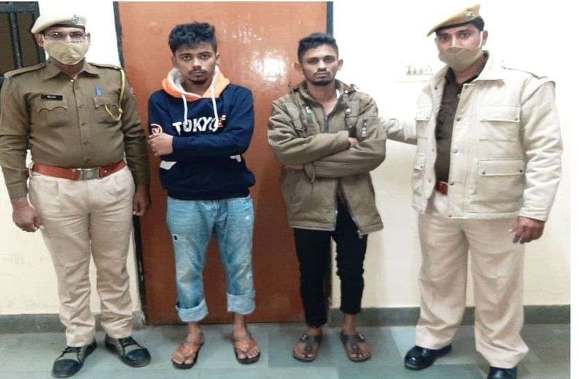 जेबतराशी की फिराक में घूमते मुम्बई के जेबकट गिरफ्तार जेबतराशी की फिराक में घूमते मुम्बई के जेबकट गिरफ्तार