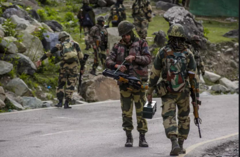 terrorist sunderbani Jammu-Kashmir : भारतीय सेना की बड़ी कार्रवाई, सुंदरबनी सेक्टर में 2 पाकिस्तानी सैनिक ढेर