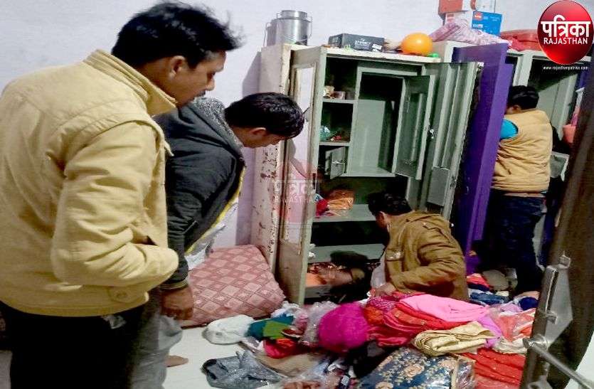 यहां के बंद मकानों में चोरी का सिलसिला जारी, एक और चोरी उजागर यहां के बंद मकानों में चोरी का सिलसिला जारी, एक और चोरी उजागर