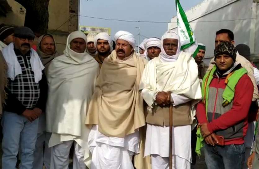 muzaffarnagar.jpg किसान आंदोलन: दिल्ली के बॉर्डर पर जमे हजारों किसानों के समर्थन में देश की खाप पंचायतें भी उतरीं