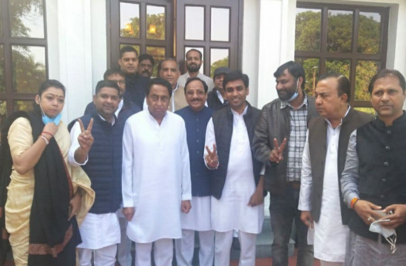 विक्रांत भूरिया बने युवक कांग्रेस के प्रदेश अध्यक्ष, संजय सिंह को हराया चुनाव विक्रांत भूरिया बने युवक कांग्रेस के प्रदेश अध्यक्ष, संजय सिंह को हराया चुनाव