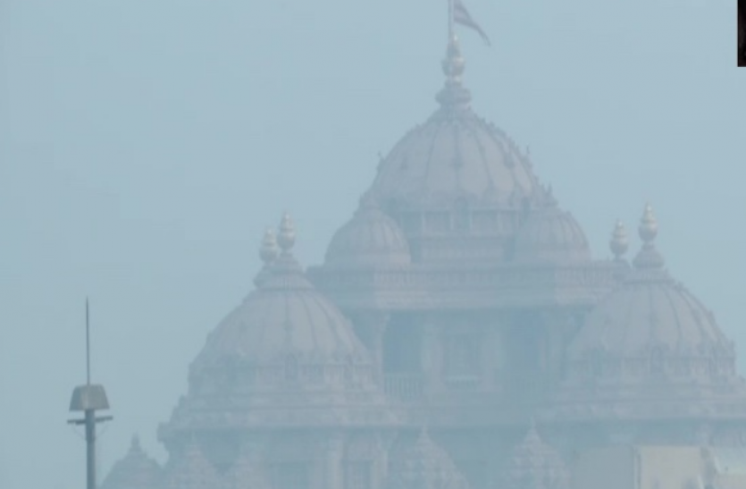 akshardha fog दिल्ली एनसीआर में ठंड का कहर जारी, कई इलाकों में भारी कोहरा