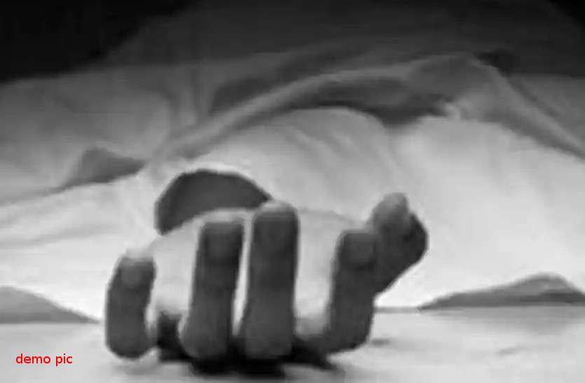 72 year old man commits suicide in bharatpur नौकरी चले जाने से परेशान 72 वर्षीय बुजुर्ग ने की खुदकुशी, 4 सुसाइड नोट मिले