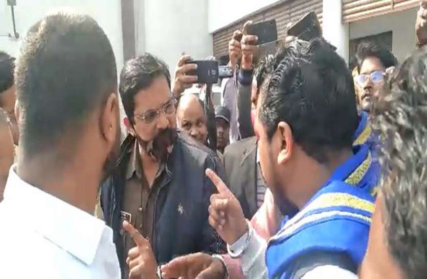azamgarh news यूपी के पंचायत चुनाव में उतरेगी भीम आर्मी, चंद्रशेखर ने आजमगढ़ में योगी सरकार पर बोला हमला