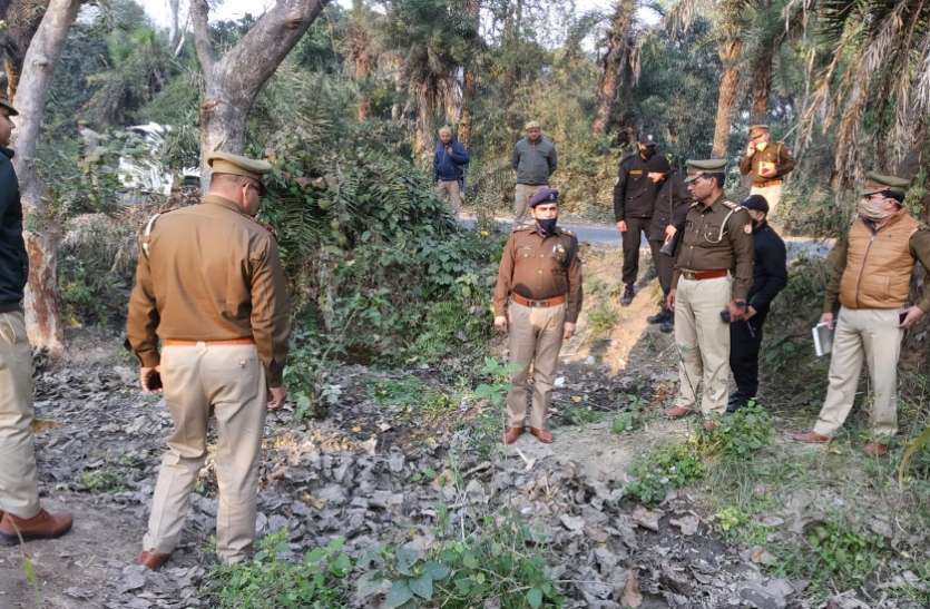 bijnor.jpg बैंक से घर के लिए निकले कैशियर का शव सड़क किनारे गड्ढे में मिला