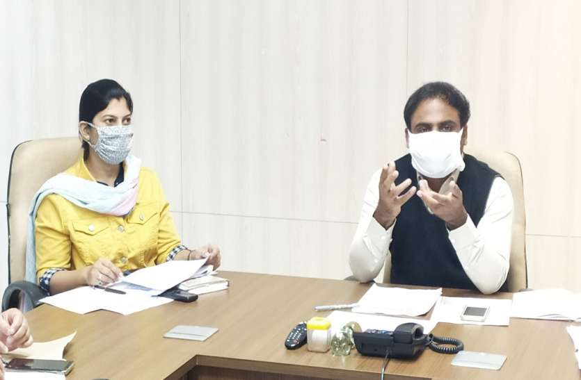 कलेक्टर रीवा इलैयाराजा टी और अपर कलेक्टर इला तिवारी रीवा में 34 हजार से ज्यादा किसानों के धान खरीद का दावा