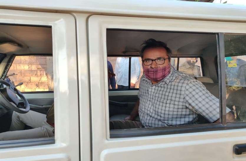 Barmer police news नगर में फिर फर्जीवाड़ा, मृतक के नाम भवन निर्माण स्वीकृति, आरोपी गिरफ्तार